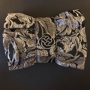 White House | Black Market elegant clutch